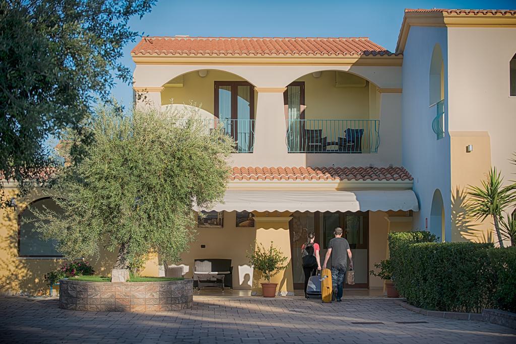Hotel Ristorante Il Vascello Costa Rei Bagian luar foto