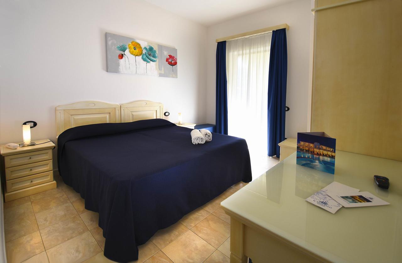 Hotel Ristorante Il Vascello Costa Rei Bagian luar foto